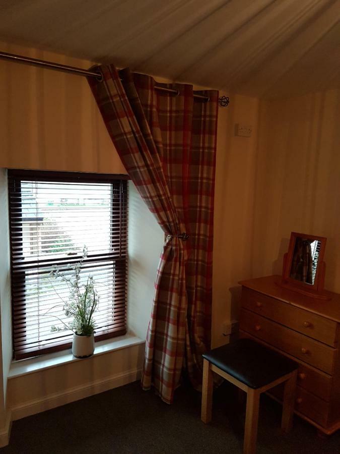 Eilean Donan View Villa Дорни Екстериор снимка